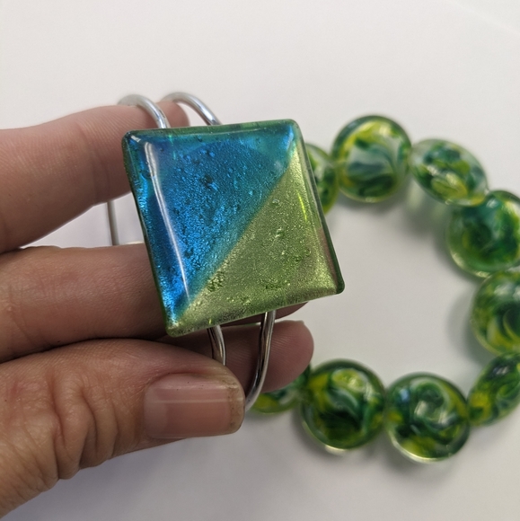 2 VTG GLASS BEAD BRACELETS - Picture 3 of 12